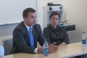 Panelists discuss the impact of the fiscal cliff on the U.S. defense budget.